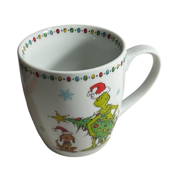Dr. Seuss mug featuring the grinch who stole Christmas. - Picture 4 of 6